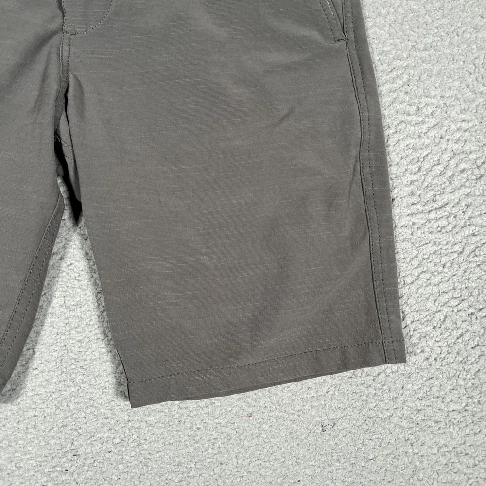 Dakine Shorts Mens 29 Gray Amphibian Hybrid‎ Chino Quick Dry Casual Preppy Logo